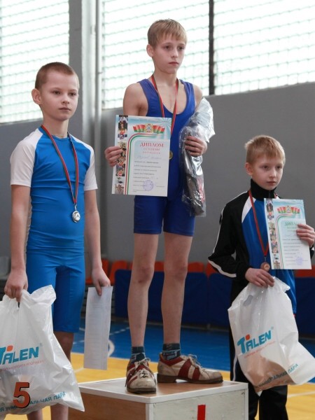 На пьедестале почета