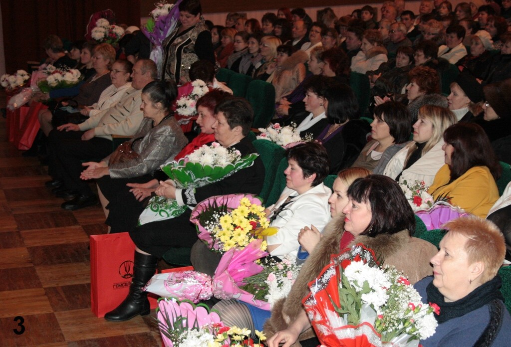 Героини праздничного вечера