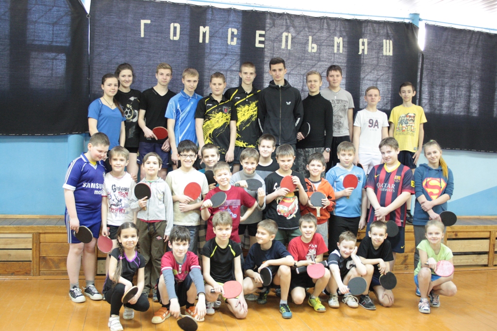 Юные теннисисты