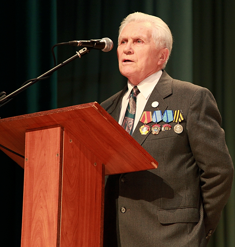 Торжественное собрание к Дню машиностроителя и 85-летия завода