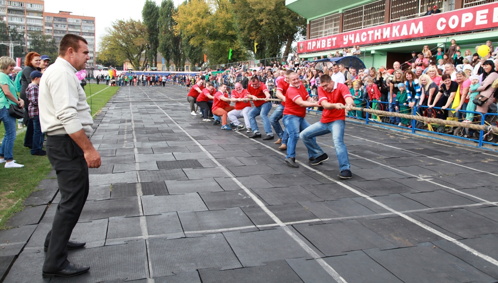 День машиностроителя на стадионе