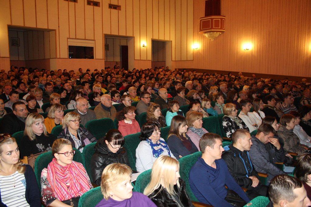 На встрече с губернатором Гомельщины в ДК ОАО ''Гомсельмаш''