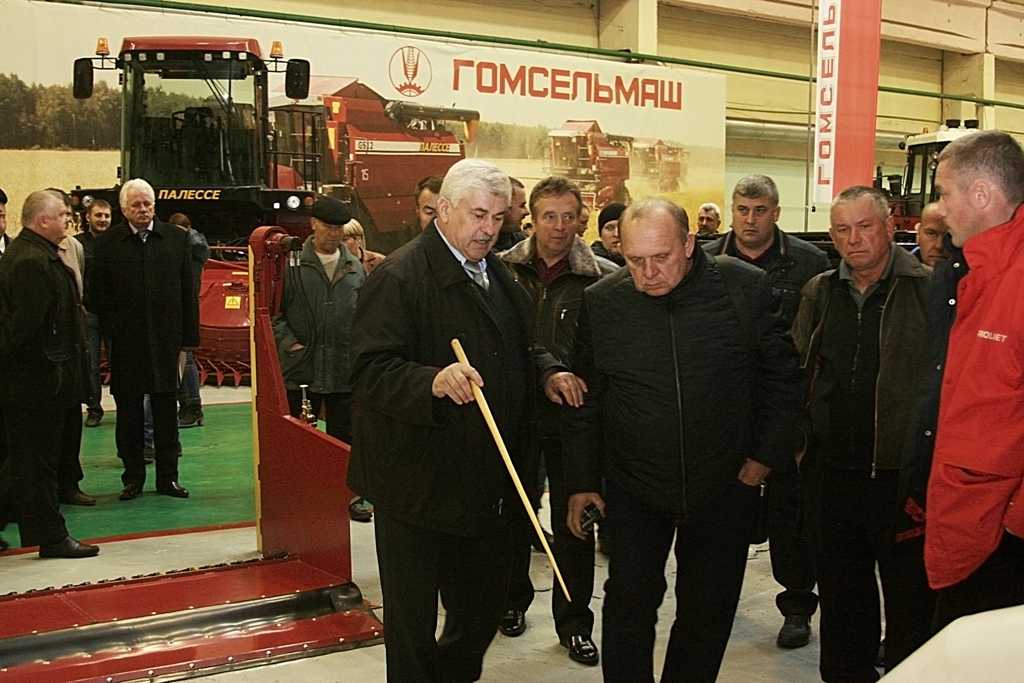 На выставке