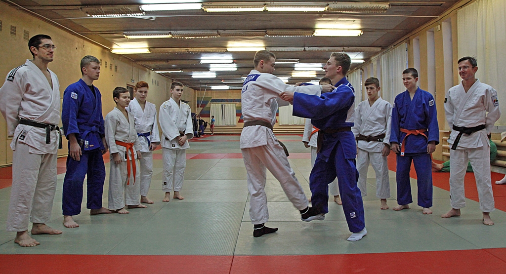 Показательная схватка