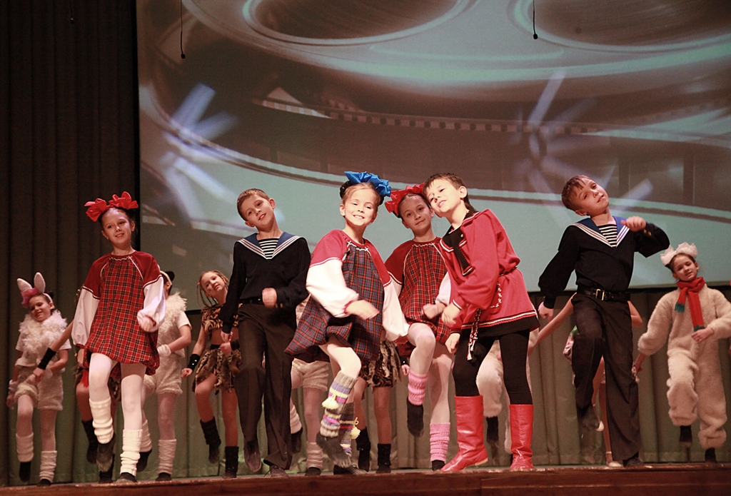 ''Кинопопурри''. Студия при образцовом ансамбле ''Апельсин''