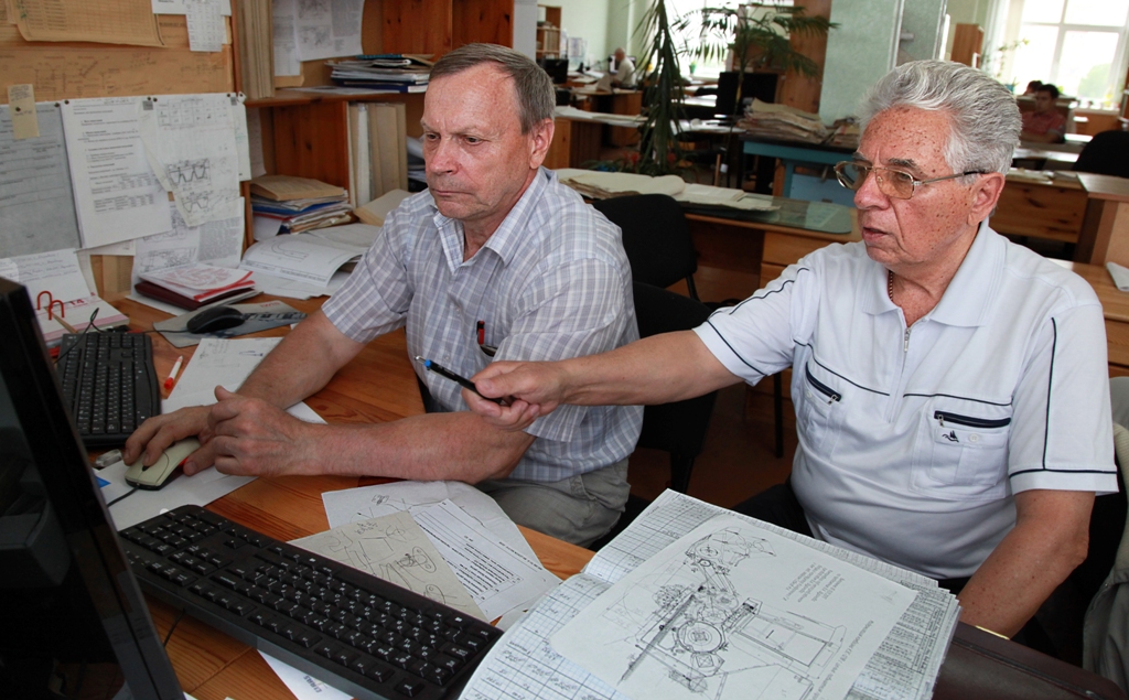 Г. Кондратенко и В. Шуринов