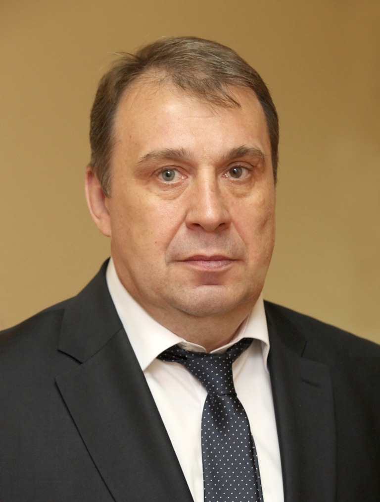 Виталий Уткин