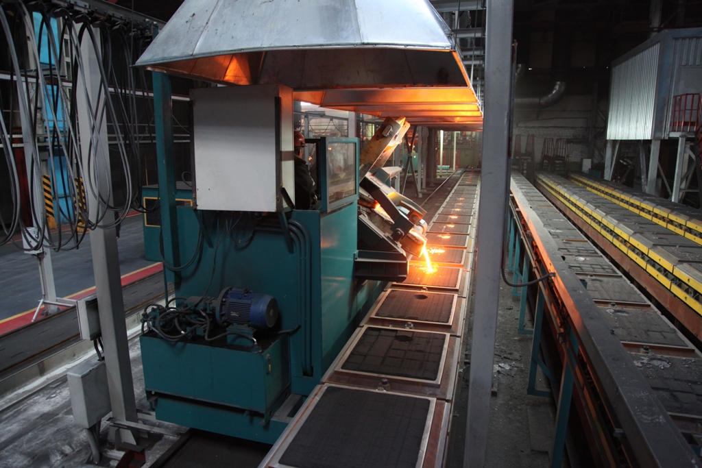 День металлурга