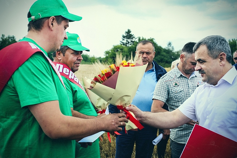 Чествование тысячников