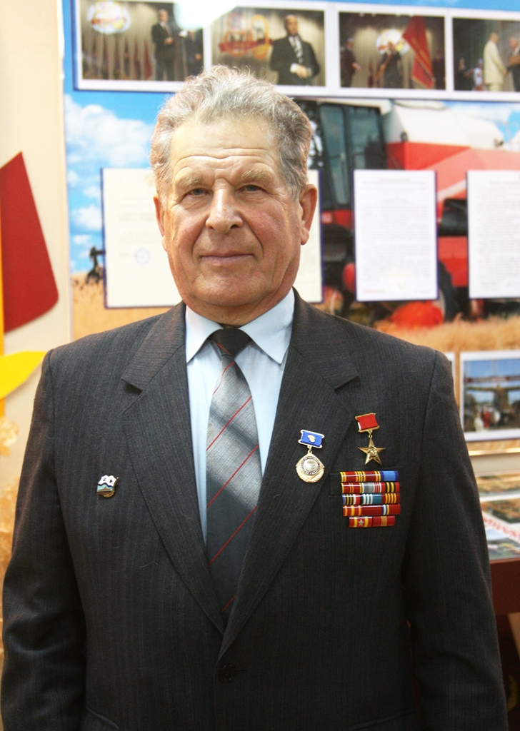 Петр Ковалев