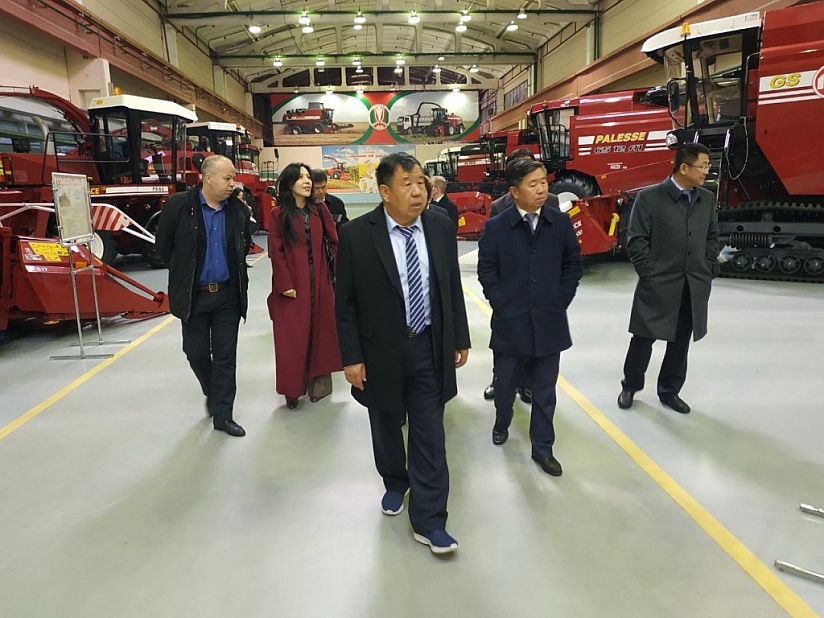 Делегация Внутренней Монголии КНР