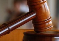 Выездное заседание суда: если обязан – работай, если не работаешь – сиди