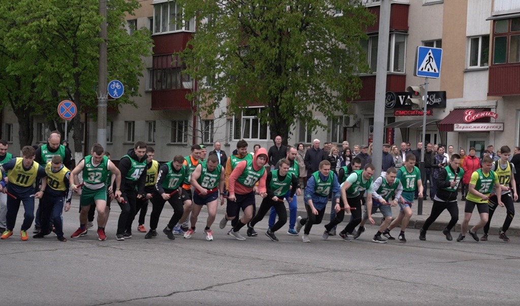 2021_05_14_эстафета - побежали.jpg