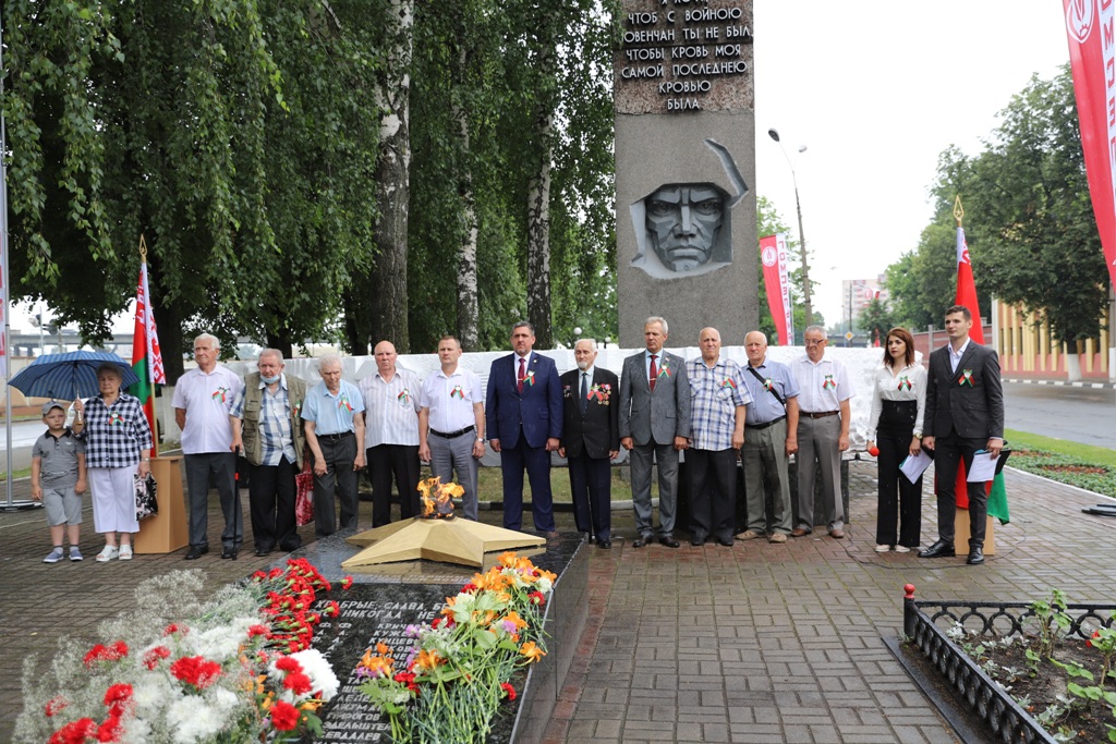 2021_07_06_5-минута молчания.jpg