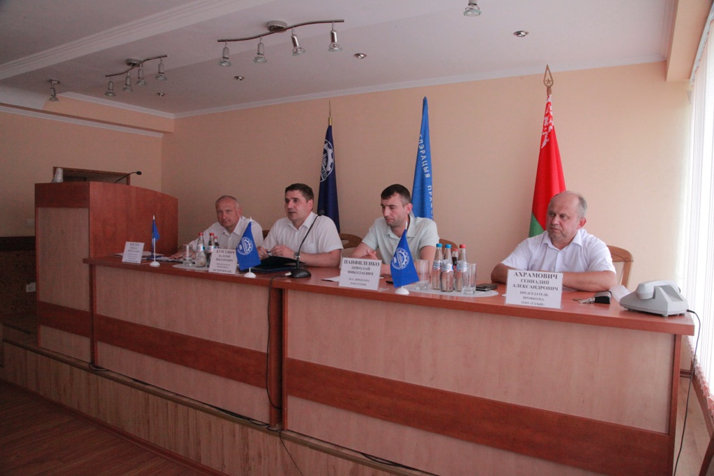 2021_06_22_профсоюзы на ЗЛиНе - президиум.jpg