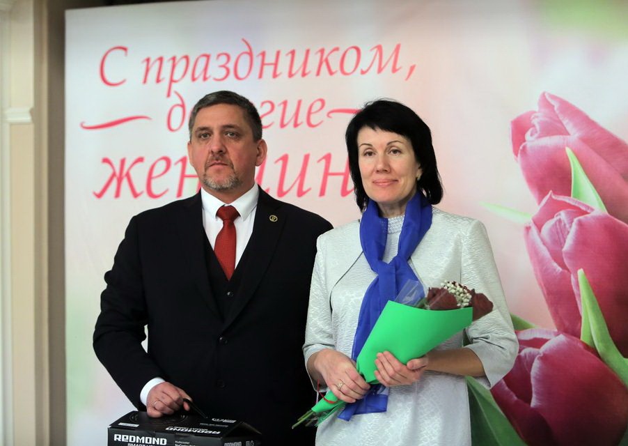 2022_03_11_День женщин-город 1.jpg