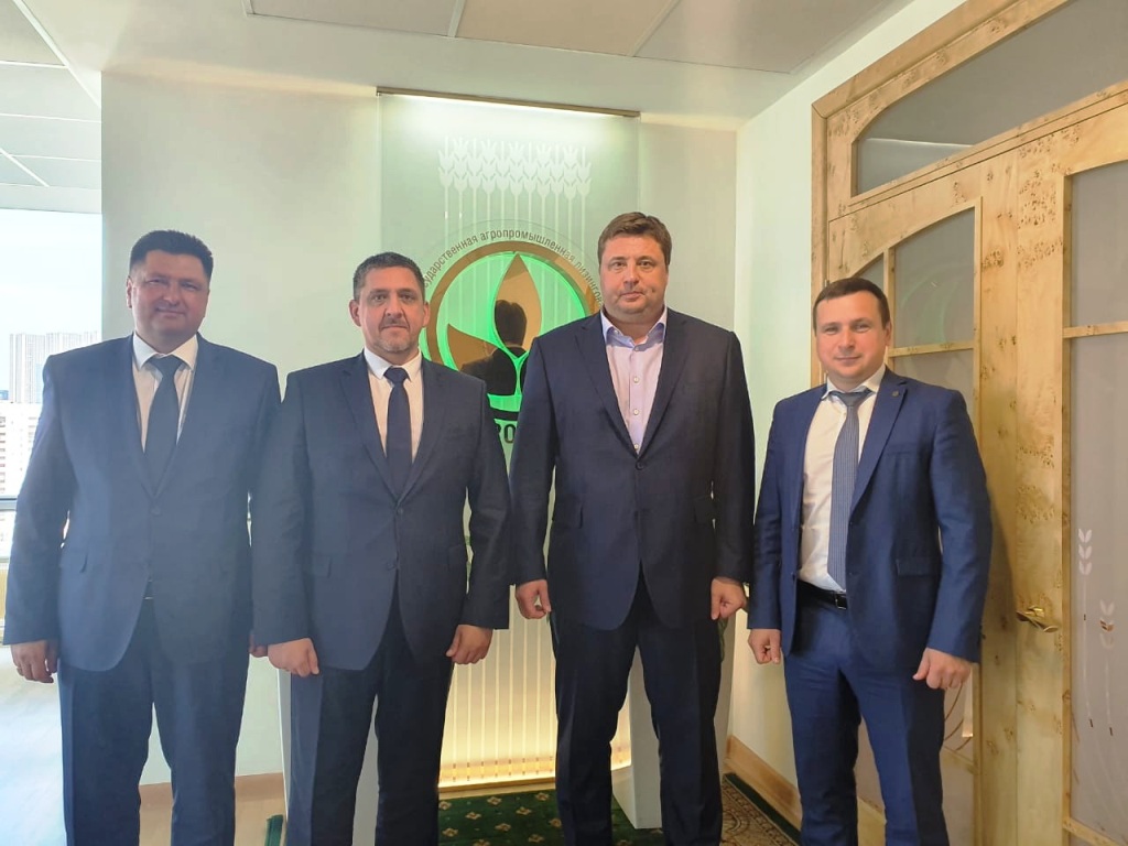 На встрече в Росагролизинге.jpg