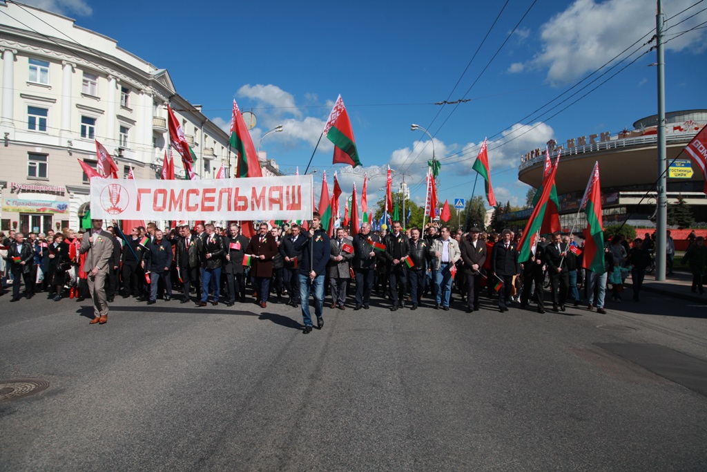 2021_05_14_шествие - колонна.jpg