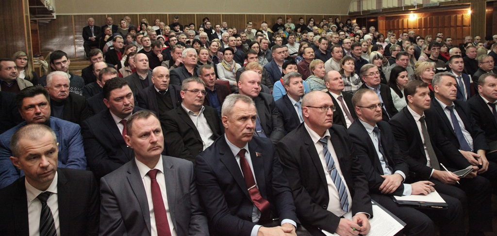 2020_02_20_зал на встрече с Соловьем.jpg