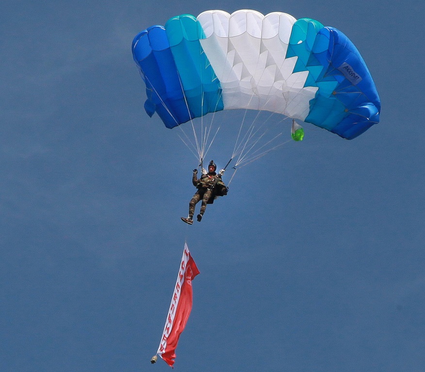 2020_09_29_праздник ДМ-парашютист.jpg