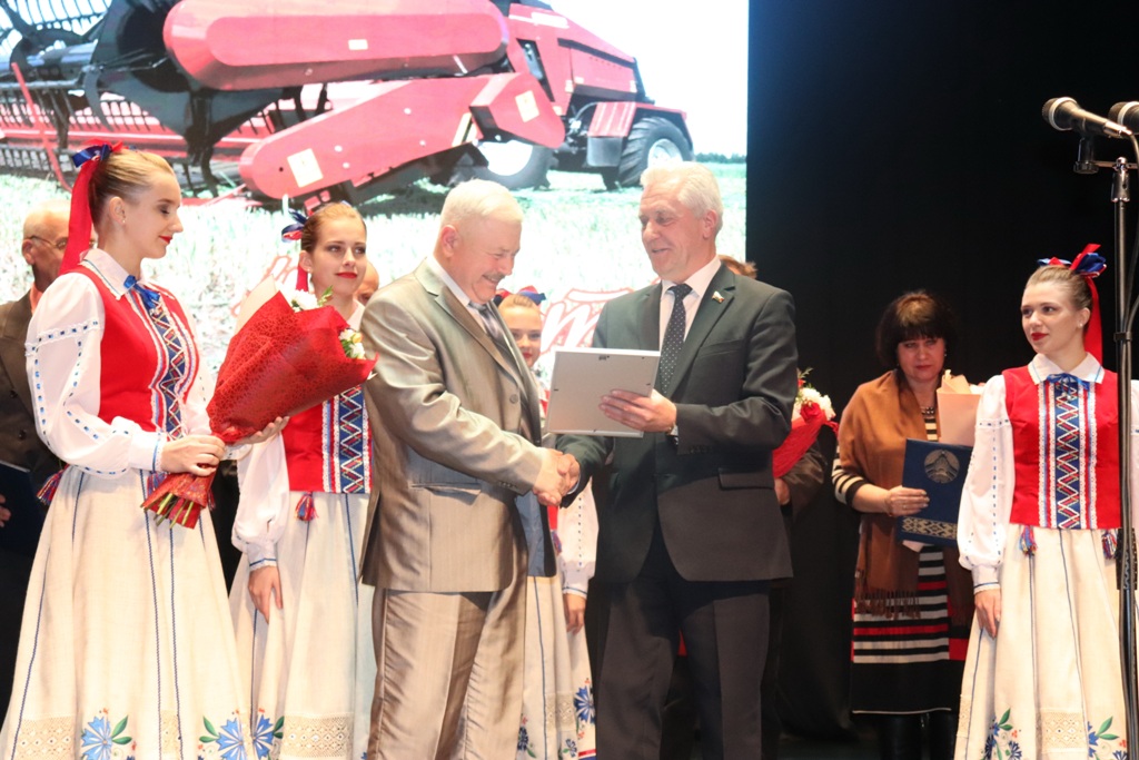 ДЗД-2021_12_14_юбилейный вечер - Ковалевич.jpg