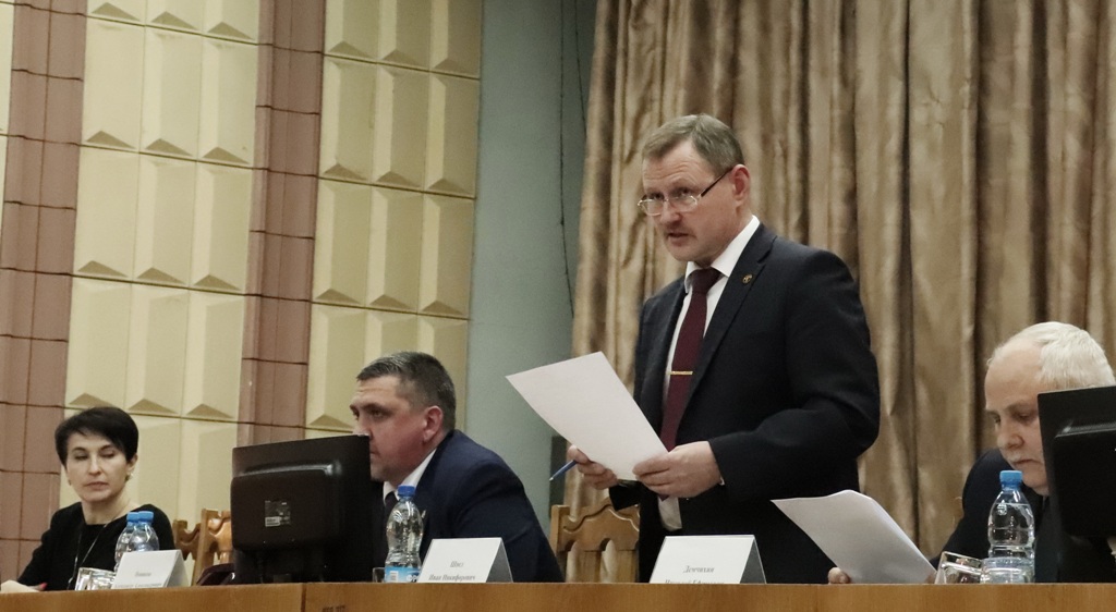 2021_04_01_конференция - президиум.jpg