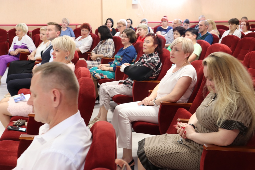 2021_06_22_санаторий - зал.jpg