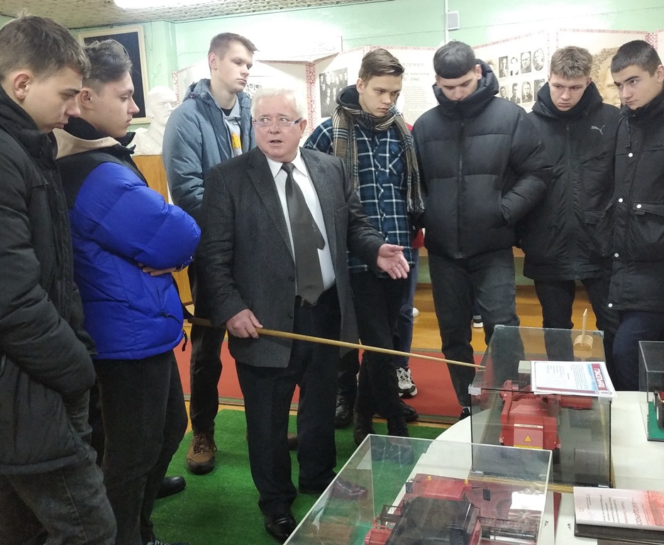 2022_01_28_в музее 1.jpg