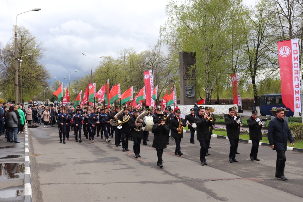 2021_05_14_возложение - оркестр.jpg