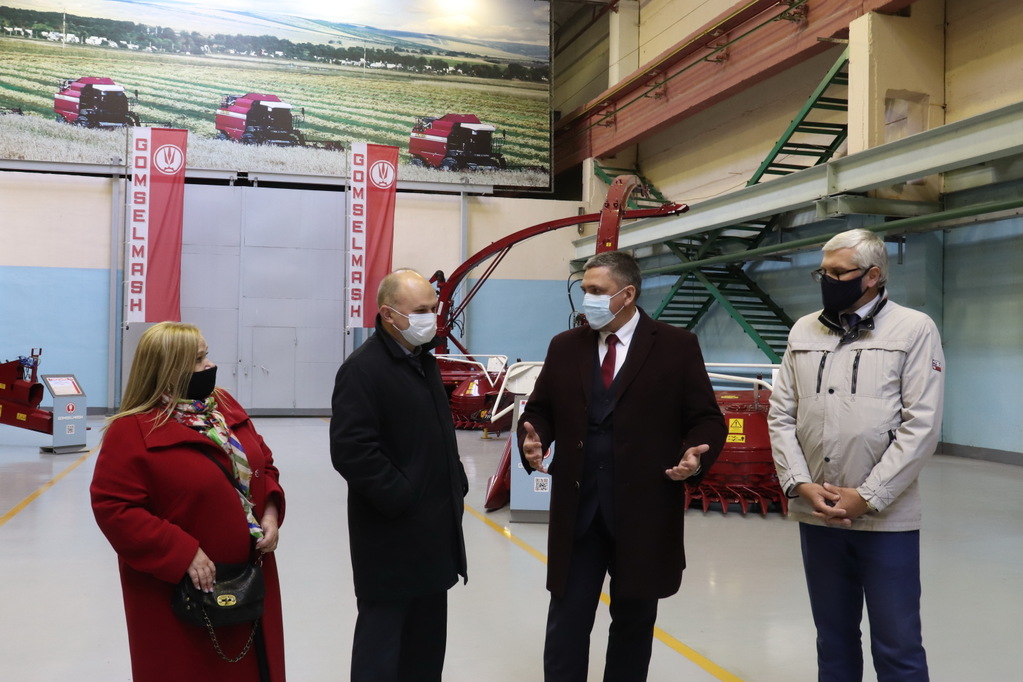 2021_10_21_визит руководства АУ.jpg