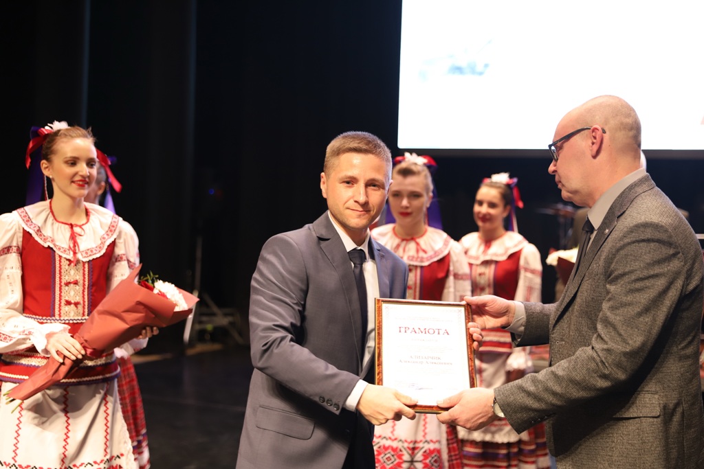 2022_04_19_юбилей - награждение 3.jpg