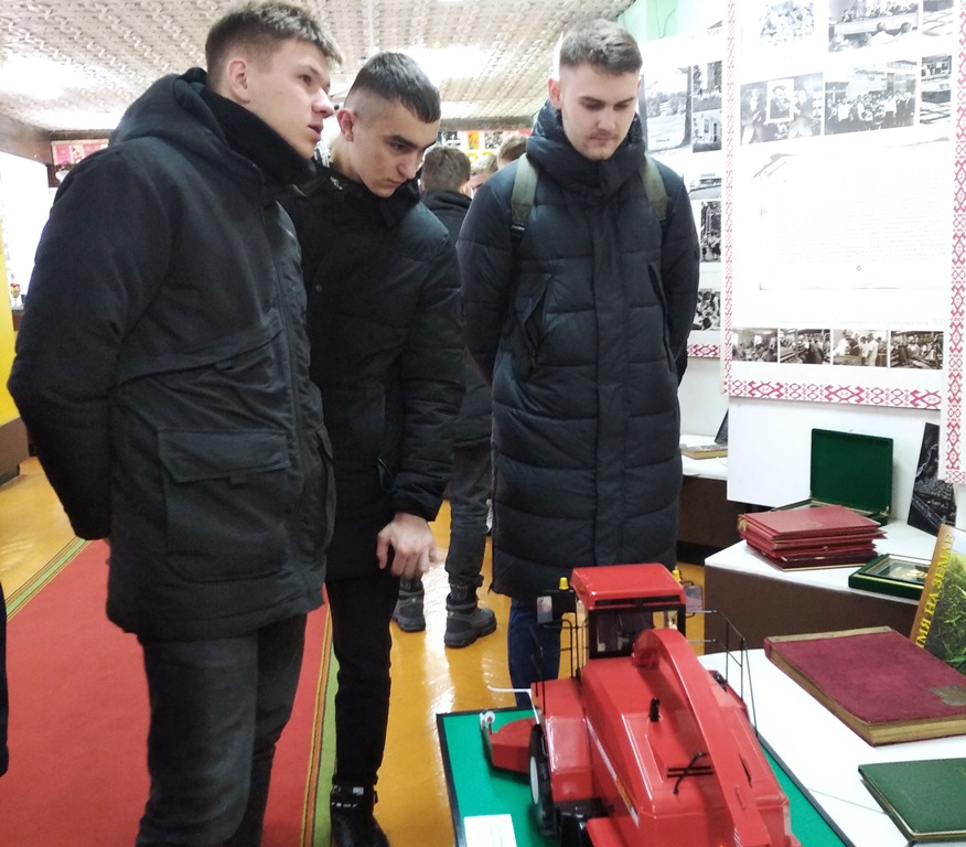 2022_01_28_в музее 2.jpg