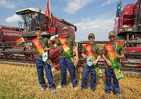 Есть первые в Беларуси тысячники на гомсельмашевских комбайнах!