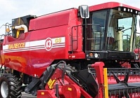 Новый зерноуборочный комбайн КЗС-1319 ставится на производство