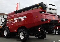 О нас пишут: и снова – об уникальном газомоторном комбайне КЗС-4118