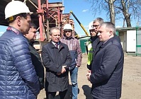 Ремонт идет днем и ночью: губернатор и мэр узнали о ходе реконструкции