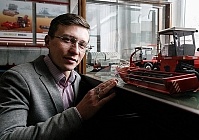 У автора комбайна с газомоторным двигателем – грант Президента РБ