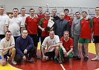 33-я игра за Кубок газеты, как всегда, была острой и бескомпромиссной